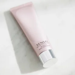 INTENSIVE HAND TREATMENT