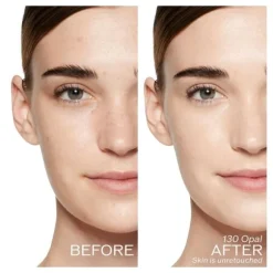 Revitalessence Skin Glow Foundation 30