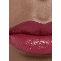 ROUGE ALLURE LAQUE