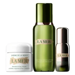 The Regenerating Radianance Collection Set = The Moisturizing Creme 60 ml + Treatment Lotion 100 ml + Regenerating Serum 13 ml